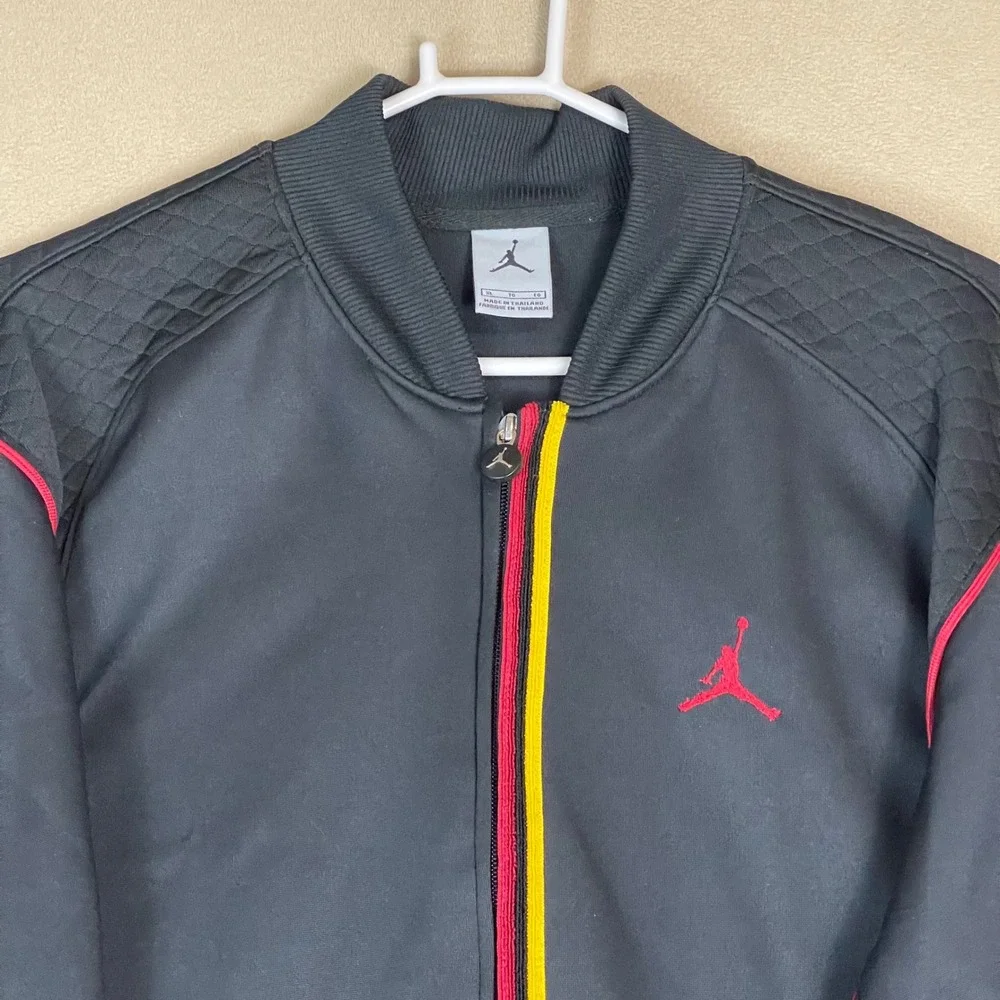 Jordan 23 Track Jacket Black Red Yellow Zip Up Mens‎ Size XL Basketball